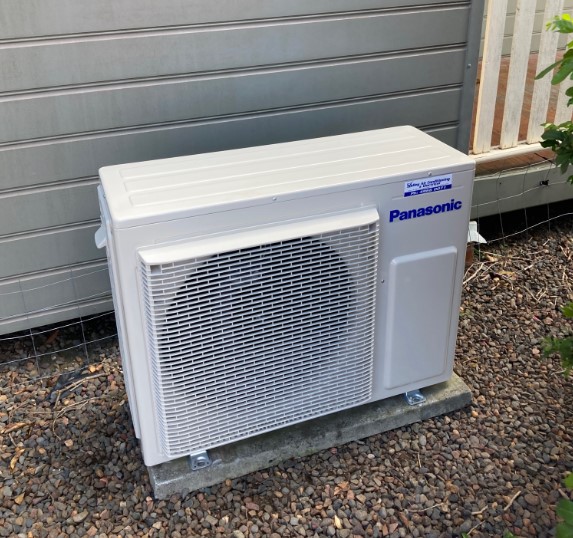 Air conditioner installation Aberdare NSW.